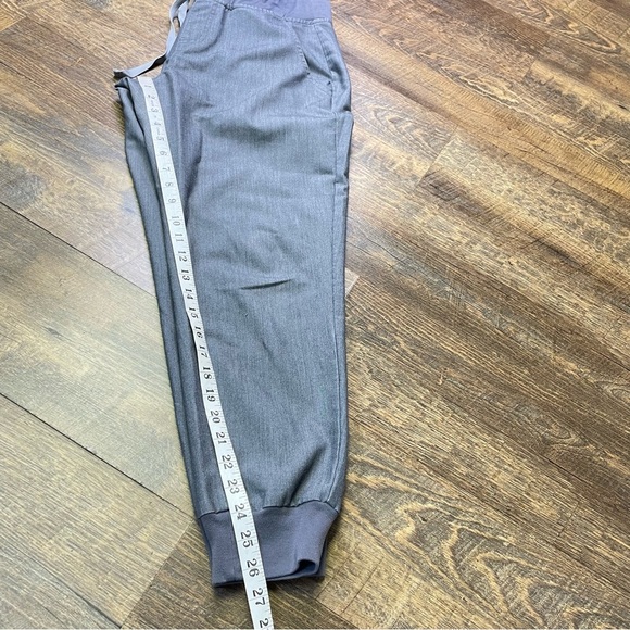 FIGS Zamora Jogger Scrub Pants Women Medium Petite Gray Technical Collection M/P - Picture 8 of 9